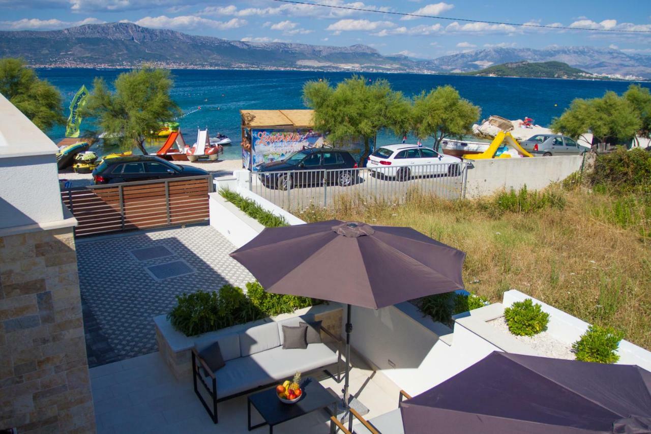 Luxury Poolside Villa Slatine Eksteriør billede